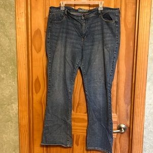 Women’s Old Navy Sweetheart Jeans with Stretch Size 18 Regular